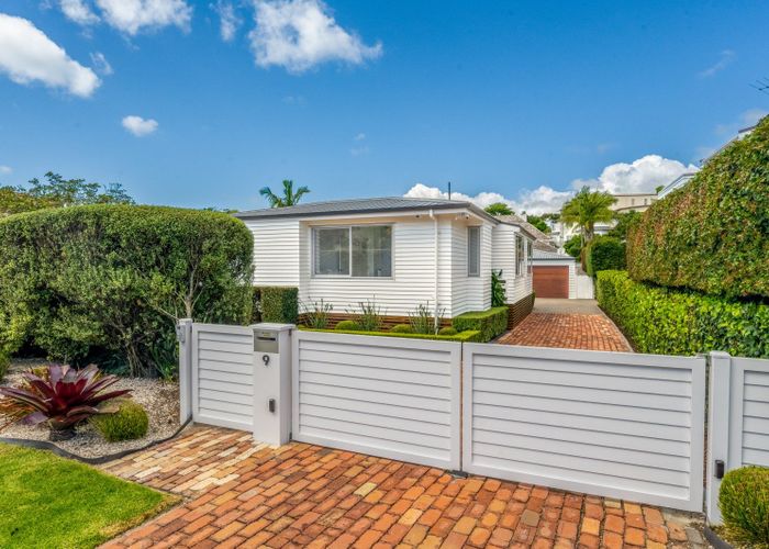  at 9 Shelly Beach Parade, Cockle Bay, Manukau City, Auckland