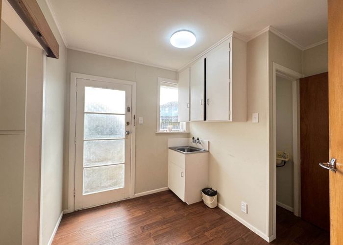  at 2/5 Carole Crescent, Pakuranga, Manukau City, Auckland
