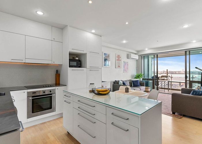  at 1004/30 Beach Road, City Centre, Auckland City, Auckland