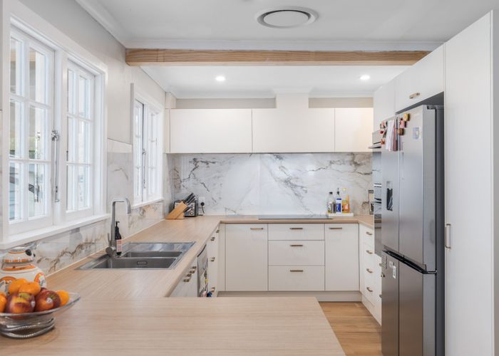  at 42 Cresswell Avenue, Burwood, Christchurch City, Canterbury