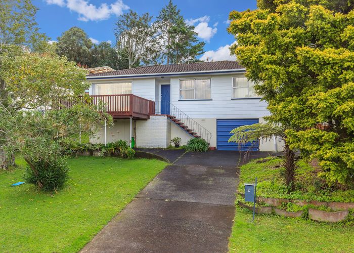  at 9 Orton Street, Glenfield, Auckland