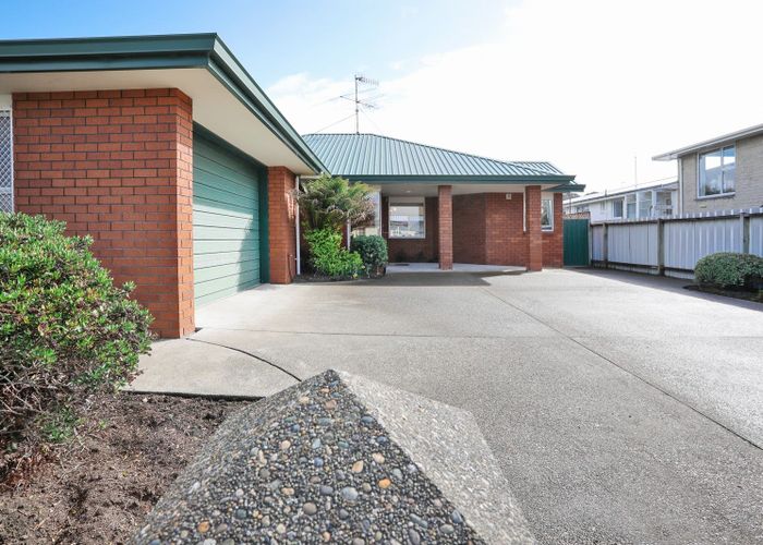 at 152 Yarrow Street, Invercargill