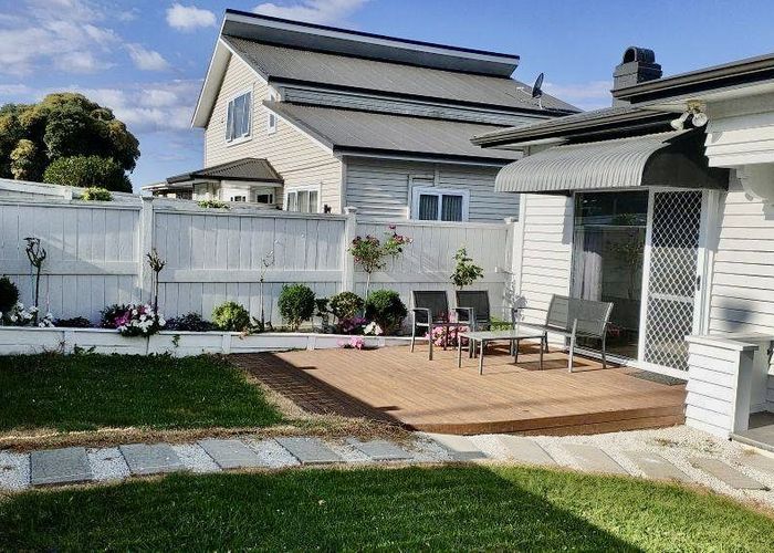  at 1384 Dominion Road, Mount Roskill, Auckland City, Auckland