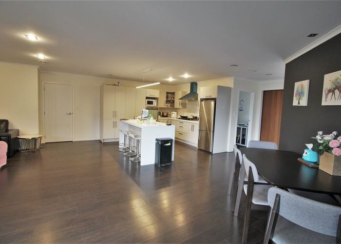  at 99 St James Drive, Huntington, Hamilton