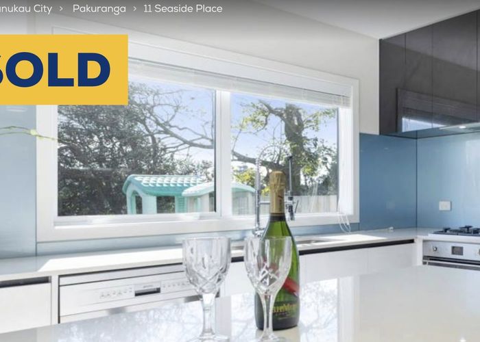  at 11 Seaside Place, Pakuranga, Auckland