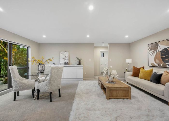  at 17 Lakeridge Close, Northcross, North Shore City, Auckland