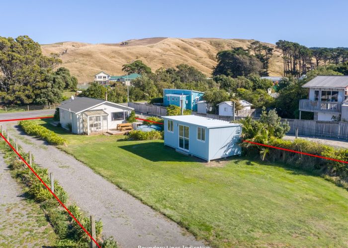  at 17 Jetty Road, Castlepoint, Tīnui