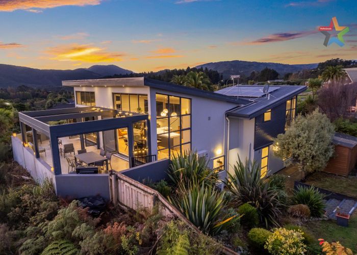  at 22 Mt Marua Drive, Timberlea, Upper Hutt, Wellington