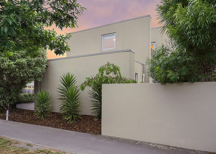  at 17 Whiteleigh Avenue, Addington, Christchurch