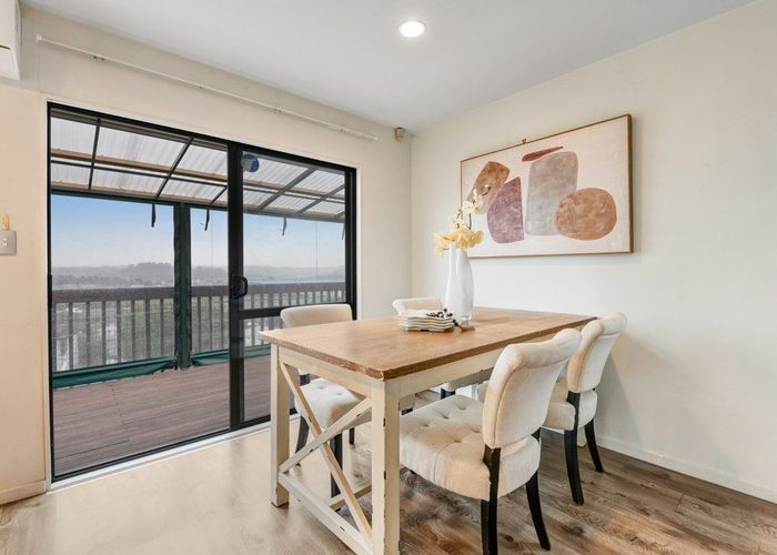  at 1/21 Jumento Place, Unsworth Heights, North Shore City, Auckland