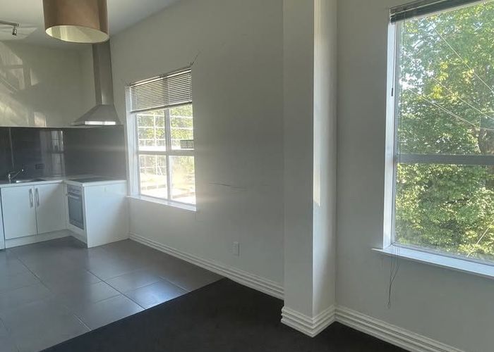  at 352 Gloucester Street, Linwood, Christchurch City, Canterbury