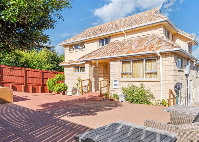  at 567B Glenfield Road, Glenfield, Auckland