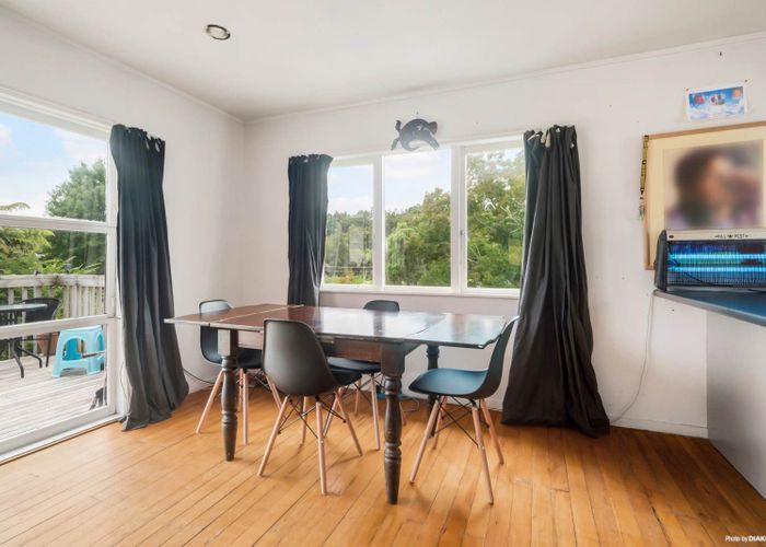  at 13 Vandeleur Avenue, Birkdale, North Shore City, Auckland