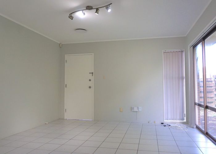  at 3/38 Ballater Place, Highland Park, Manukau City, Auckland