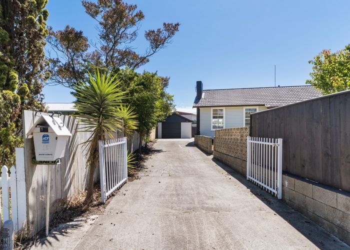  at 12 Motuoapa Place, Kelvin Grove, Palmerston North, Manawatu / Whanganui