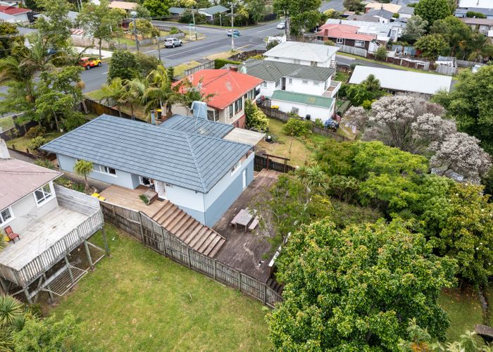  at 42 Glengarry Road, Glen Eden, Auckland