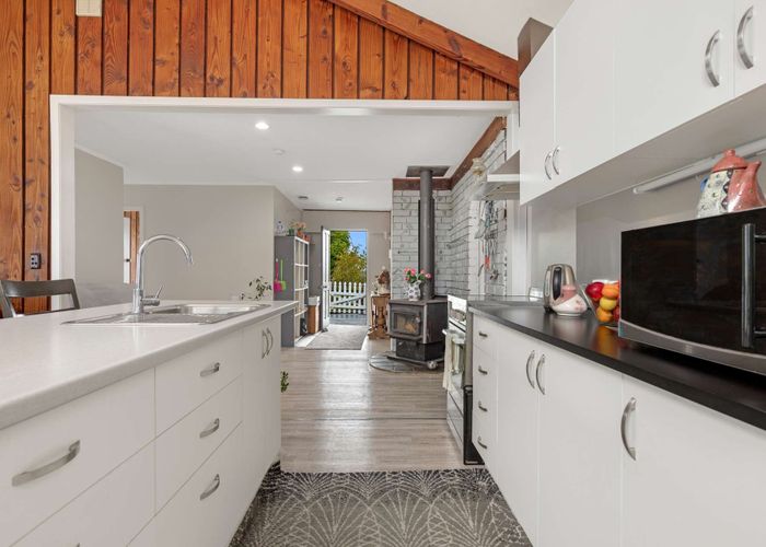 at 11 Gordon Road, Western Heights, Rotorua
