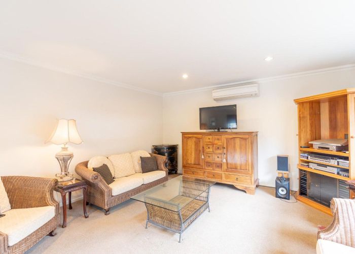  at 215 Park Road, Hokowhitu, Palmerston North, Manawatu / Whanganui