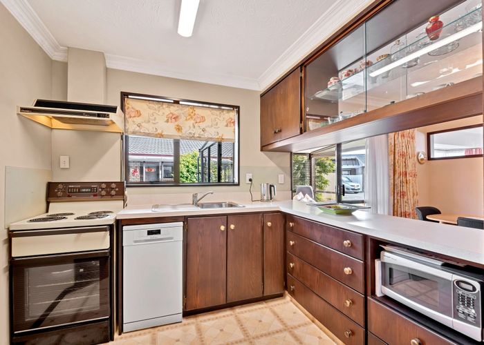  at 2/30 Strickland Street, Somerfield, Christchurch City, Canterbury