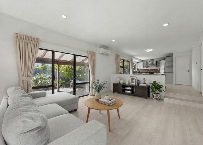  at 49 Gosford Drive, Botany Downs, Manukau City, Auckland