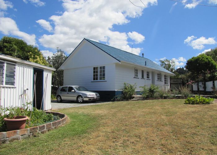  at 5 Einstein Street, Outer Kaiti, Gisborne