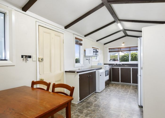  at 2 Newport Street, Belleknowes, Dunedin