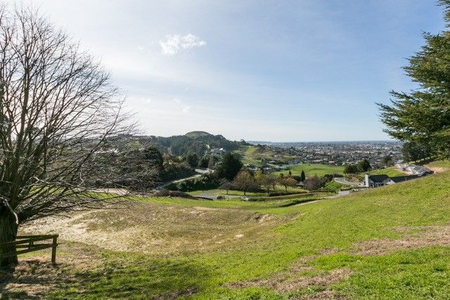  at 4 Te Roera Drive, Taradale, Napier