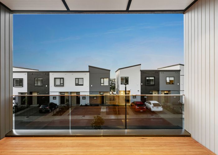  at 39 Puihi Crescent, Westgate, Waitakere City, Auckland