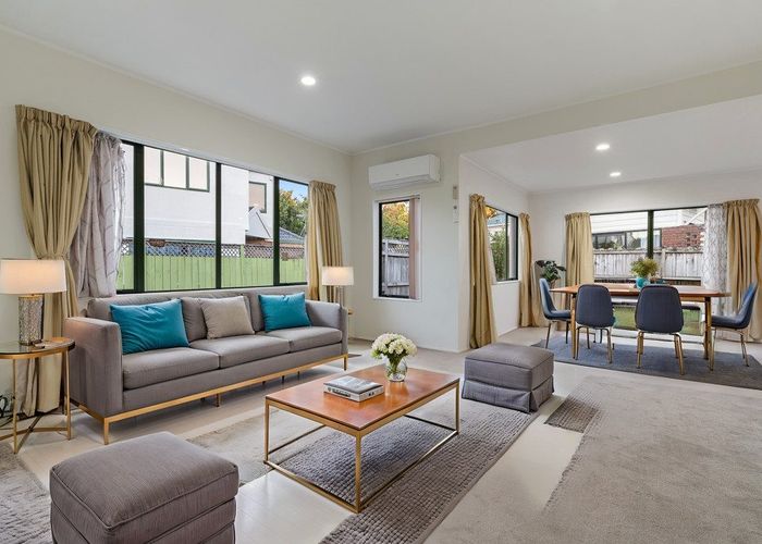  at 1/150 Rosebank Road, Avondale, Auckland