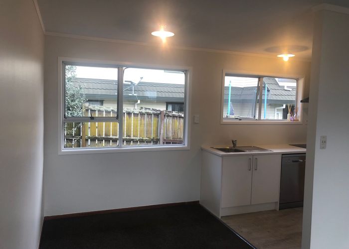  at 2/62 Pilkington Road, Panmure, Auckland City, Auckland