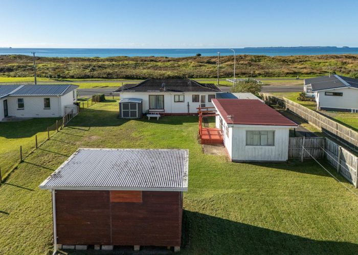  at 758A and B Papamoa Beach Road, Papamoa Beach, Tauranga, Bay Of Plenty