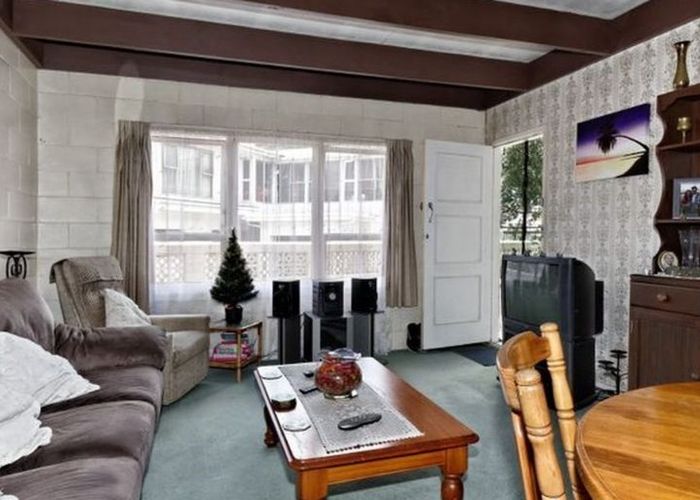  at 1/22 Kelston St, New Lynn, Waitakere City, Auckland