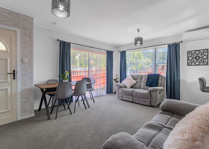  at 1/6 Parkway, Wainuiomata, Lower Hutt