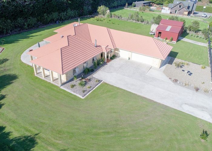  at 50 Waicola Drive, Fitzherbert, Palmerston North
