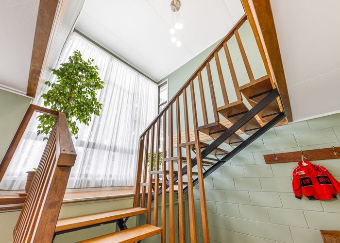  at 50 Valley View Road, Glenfield, North Shore City, Auckland