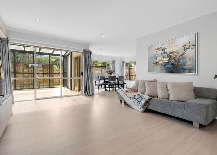  at 2 Dapple Place, Flat Bush, Manukau City, Auckland