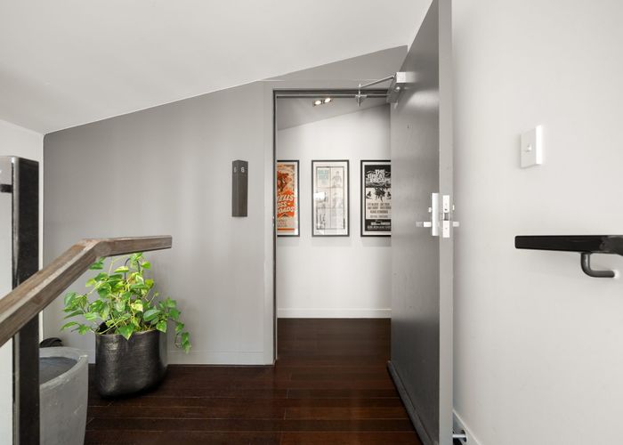  at 6/13 Coles Avenue, Mount Eden, Auckland City, Auckland