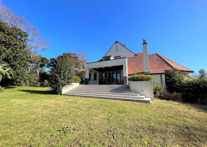  at 1 Pukerangi Crescent, Ellerslie, Auckland