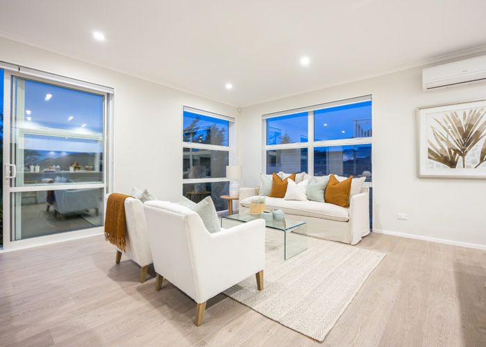  at 21 Headland Drive, Long Bay, North Shore City, Auckland