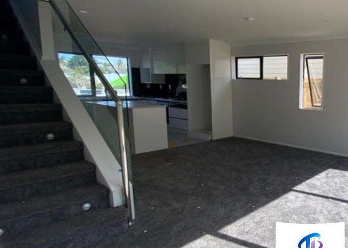  at 1/80 Elliot Street, Howick, Manukau City, Auckland