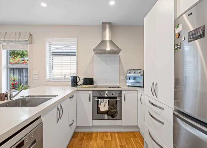  at 2/51 Barrington Street, Somerfield, Christchurch City, Canterbury