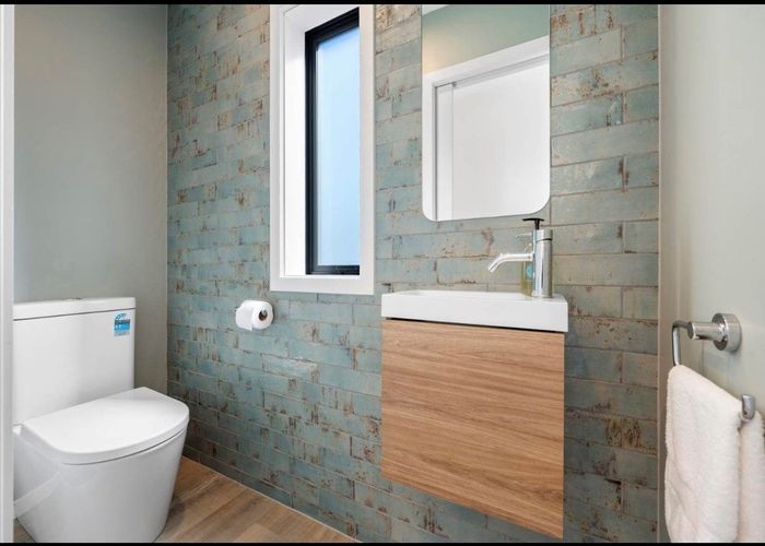  at 2/83 Campbell Rd, One Tree Hill, Auckland City, Auckland