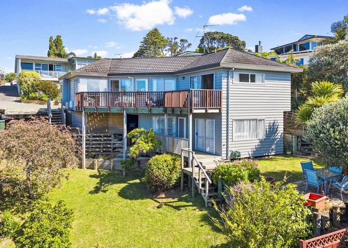  at 2/134 Bleakhouse Road, Mellons Bay, Manukau City, Auckland
