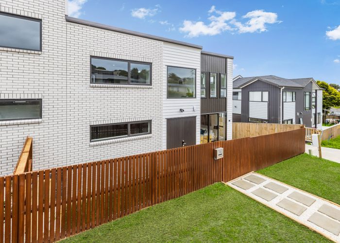  at 81A Bond Crescent, Forrest Hill, North Shore City, Auckland