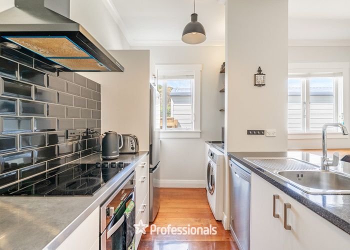  at 17 Beaumont Avenue, Alicetown, Lower Hutt, Wellington