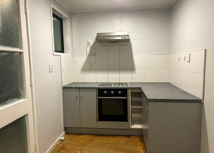  at 31 Waimai Avenue, Weymouth, Manukau City, Auckland