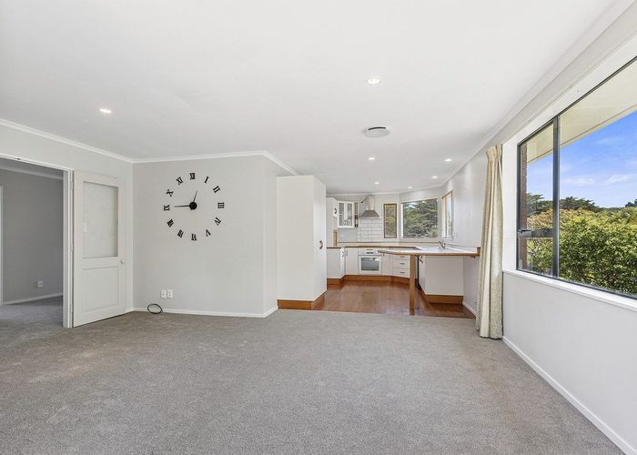  at 37 Saunders Close, Whitby, Porirua, Wellington