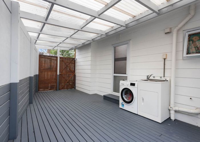  at 113 View Road, Sunnyvale, Waitakere City, Auckland