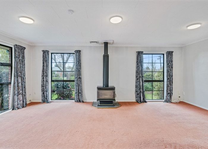  at 3 Glenmore Avenue, Casebrook, Christchurch