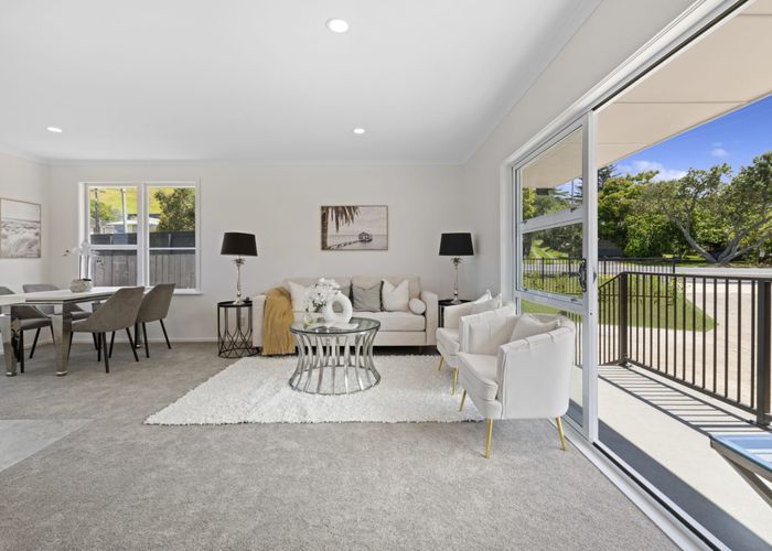  at 33 Mountain Road, Mangere Bridge, Auckland